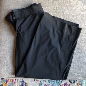 Athleta wide leg snap bottom capris